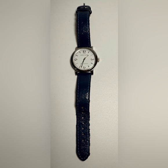 Anne Klein Silver Tone MOP Dial Watch blue needs new battery’s - Picture 13 of 14
